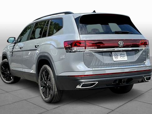 New 2026 Volkswagen Atlas SE image 12