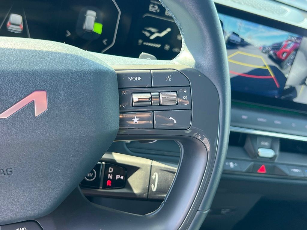 Certified 2024 Kia EV9 GT-Line AWD/4WD image 21