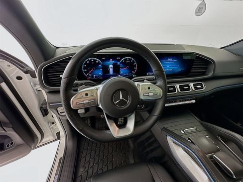 Used 2023 Mercedes-Benz GLS 450 4MATIC image 36