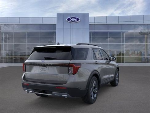 New 2026 Ford Explorer Active AWD/4WD image 10