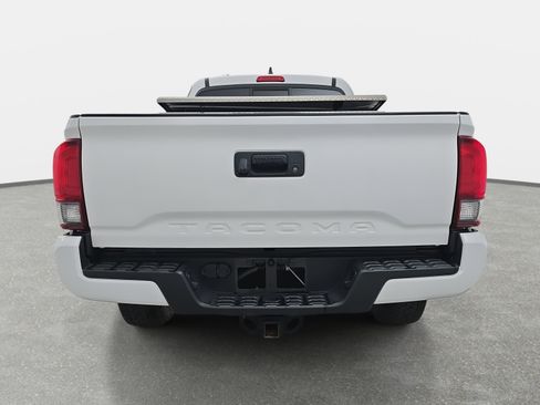 Used 2021 Toyota Tacoma SR image 6