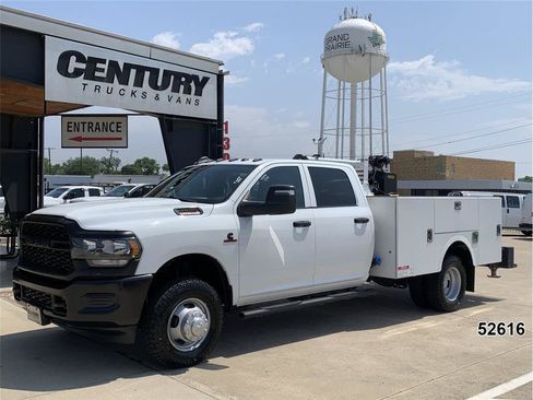 Used 2024 RAM 3500 Tradesman AWD/4WD image 3