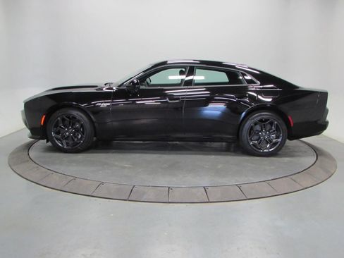 New 2026 Dodge Charger R/T w/ Blacktop Package AWD/4WD image 4