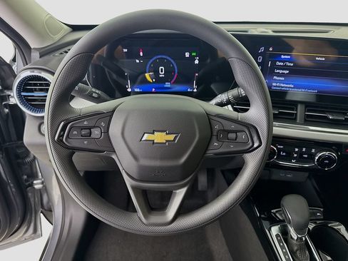New 2026 Chevrolet Trax LT FWD image 13