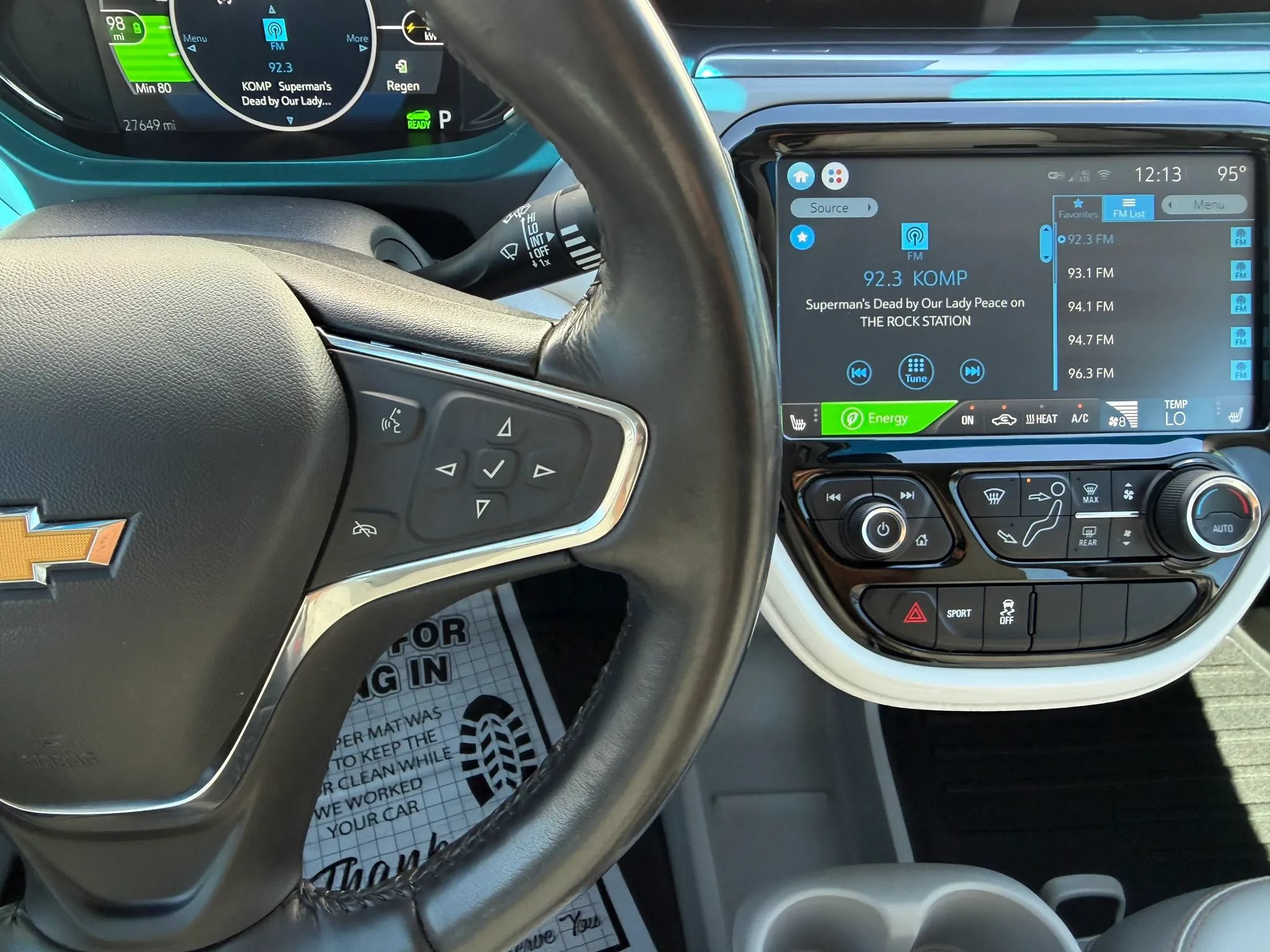Used 2019 Chevrolet Bolt Premier w/ Infotainment Package FWD image 28
