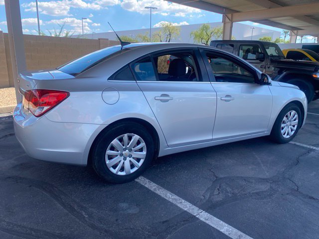Used 2011 Chevrolet Cruze LT FWD image 3