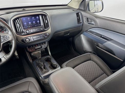Used 2021 Chevrolet Colorado Z71 AWD/4WD image 23