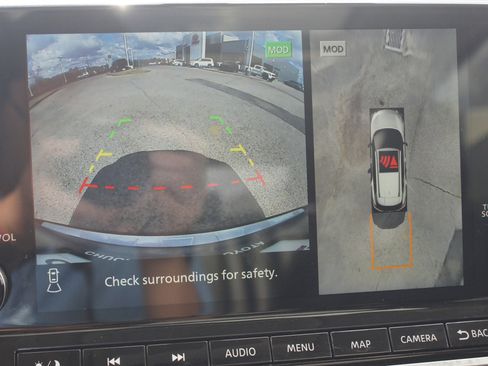 Used 2023 Nissan Rogue SL w/ SL Premium Package image 7