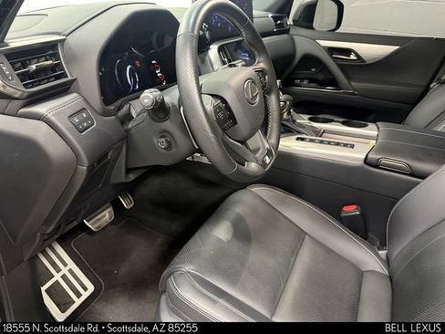 Used 2024 Lexus LX 600 F Sport image 11