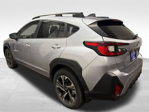 Used 2025 Subaru Crosstrek 2.5i Premium AWD/4WD image 2