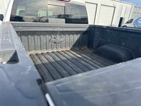 Used 2024 Chevrolet Silverado 1500 LTZ AWD/4WD image 6