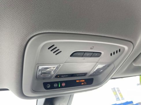 Certified 2021 Chevrolet Traverse LT image 34