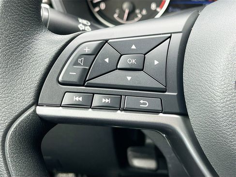 New 2025 Nissan Altima 2.5 SV image 31