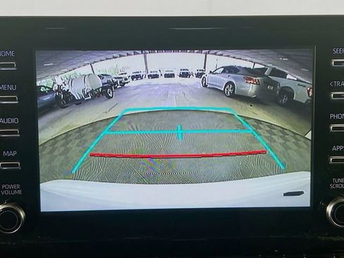 Used 2020 Toyota Corolla LE FWD image 22