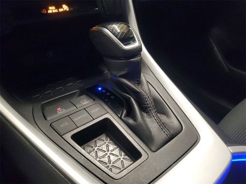 Certified 2023 Toyota RAV4 LE image 28