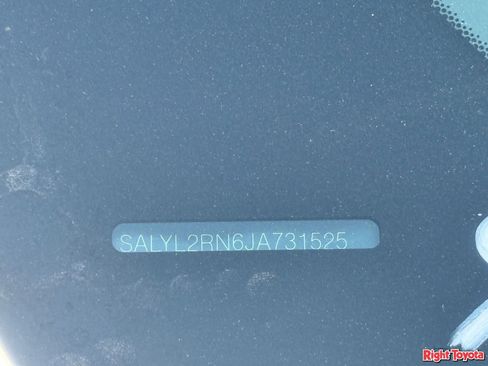 Used 2018 Land Rover Range Rover Velar R-Dynamic SE image 11