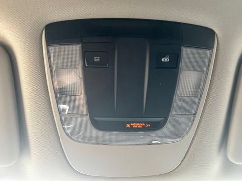 Used 2025 Kia Sportage LX FWD image 28