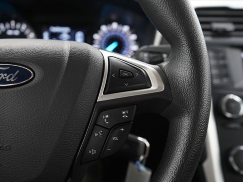 Used 2013 Ford Fusion SE image 25