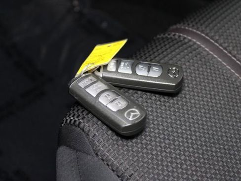 Used 2017 MAZDA MAZDA3 Sport w/ Preferred Equipment Package image 13