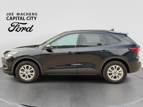 Used 2025 Ford Escape Active w/ Tech Pack #1 AWD/4WD image 8