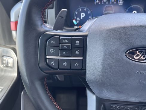 Used 2025 Ford F150 Raptor AWD/4WD image 17