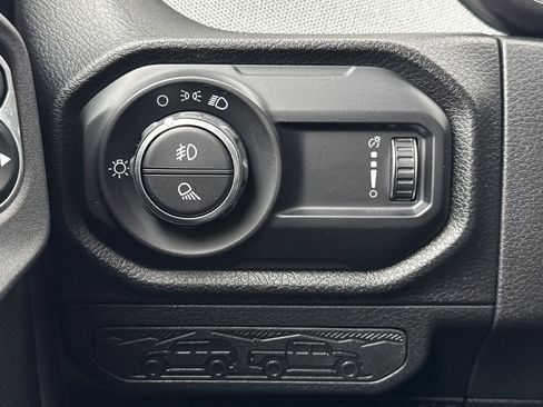 Used 2025 Jeep Gladiator Sport AWD/4WD image 30