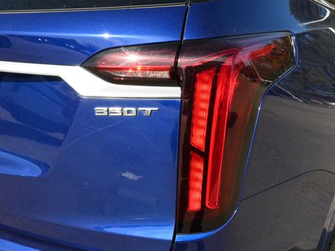 Certified 2023 Cadillac XT6 Luxury image 22