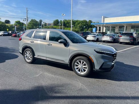 Used 2024 Honda CR-V EX-L image 2