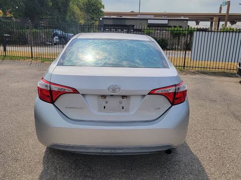 Used 2016 Toyota Corolla LE FWD image 10