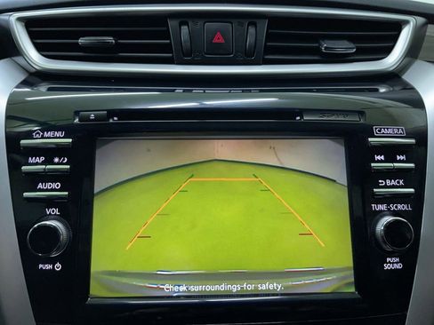 Used 2018 Nissan Murano S image 22