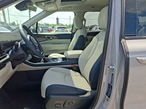 New 2026 Kia Carnival SX w/ SX Dark Edition Package FWD image 14