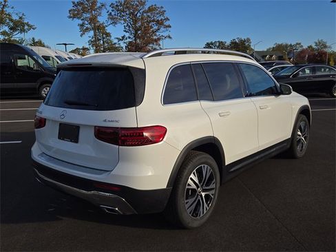 New 2026 Mercedes-Benz GLB 250 4MATIC image 3