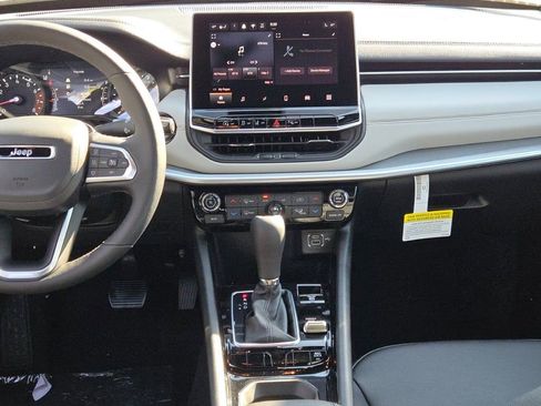 New 2026 Jeep Compass Limited image 20