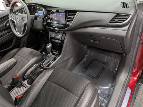 Used 2022 Buick Encore Preferred w/ Safety Package image 29