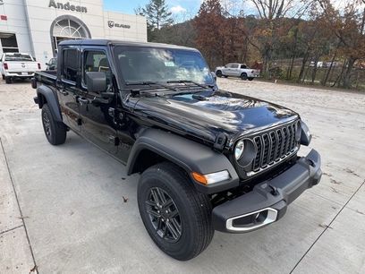 New 2025 Jeep Gladiator Sport