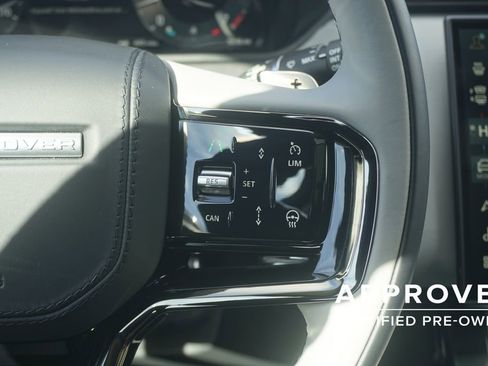 Used 2025 Land Rover Range Rover Velar S image 13