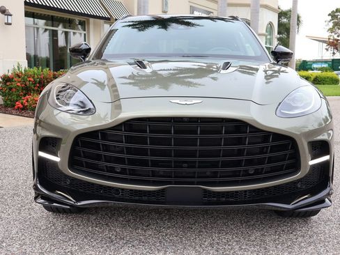 Used 2023 Aston Martin DBX 707 AWD/4WD image 2