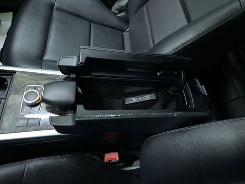 Used 2016 Mercedes-Benz E 350 4MATIC Sedan w/ Premium Package image 24