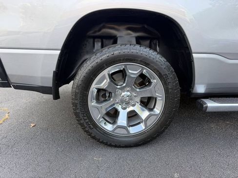 Used 2019 RAM 1500 Big Horn AWD/4WD image 39