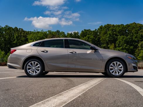 Used 2024 Chevrolet Malibu LT FWD image 8
