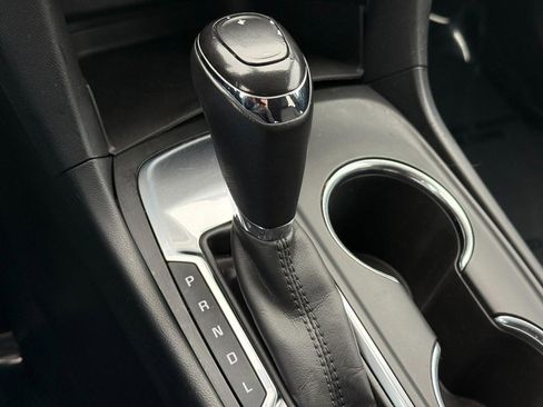 Used 2019 Chevrolet Equinox LT FWD image 22
