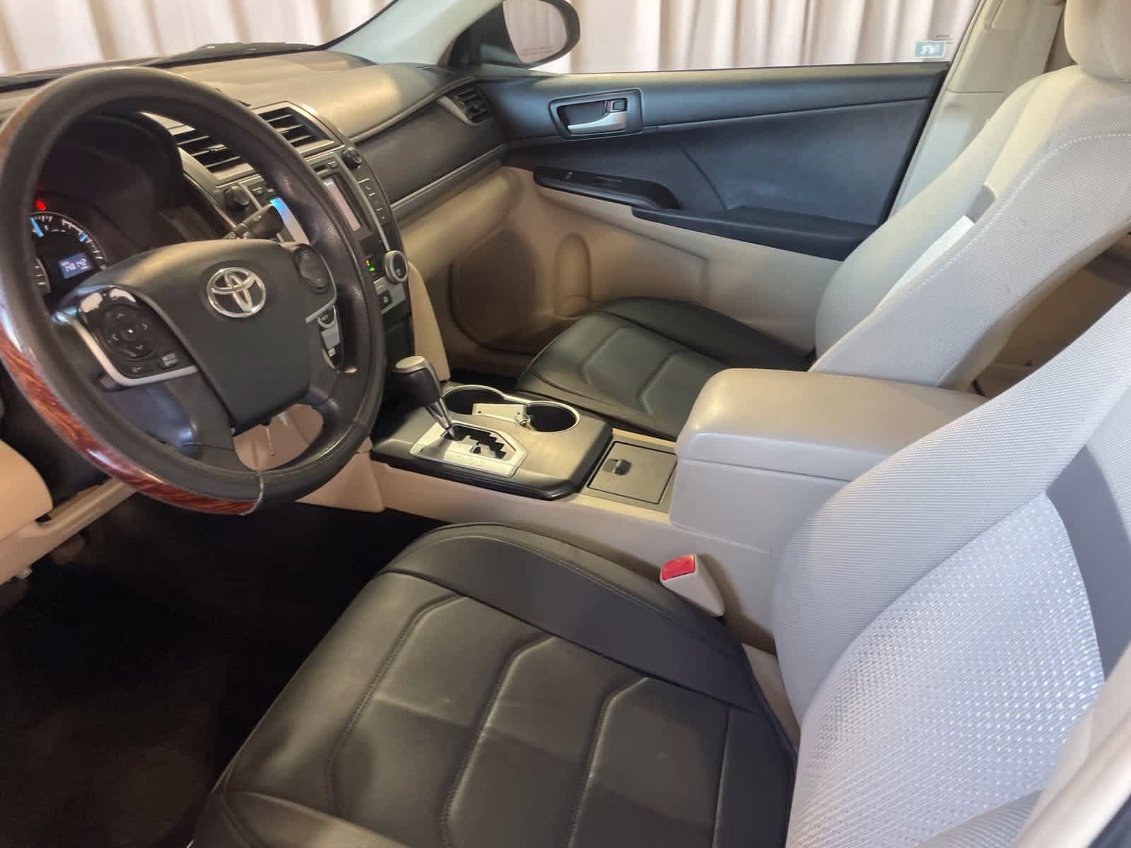 Used 2012 Toyota Camry LE FWD image 21
