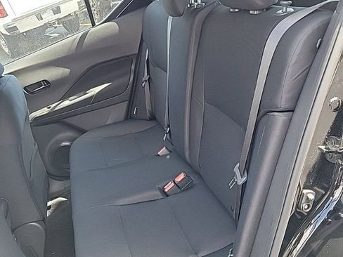 New 2025 Nissan Kicks Play S image 24