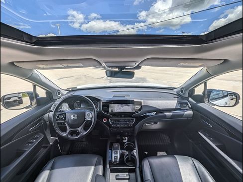 Used 2022 Honda Pilot Touring image 25