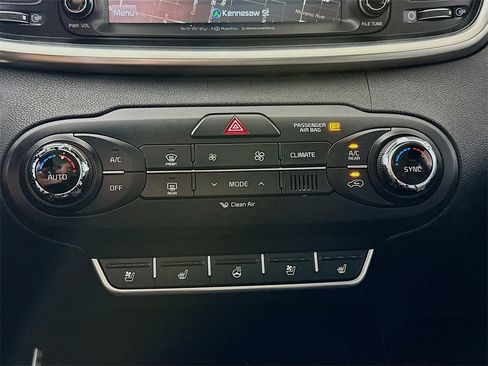 Used 2016 Kia Sorento SX image 19