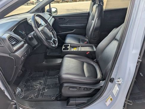 Used 2024 Honda Odyssey Sport image 2
