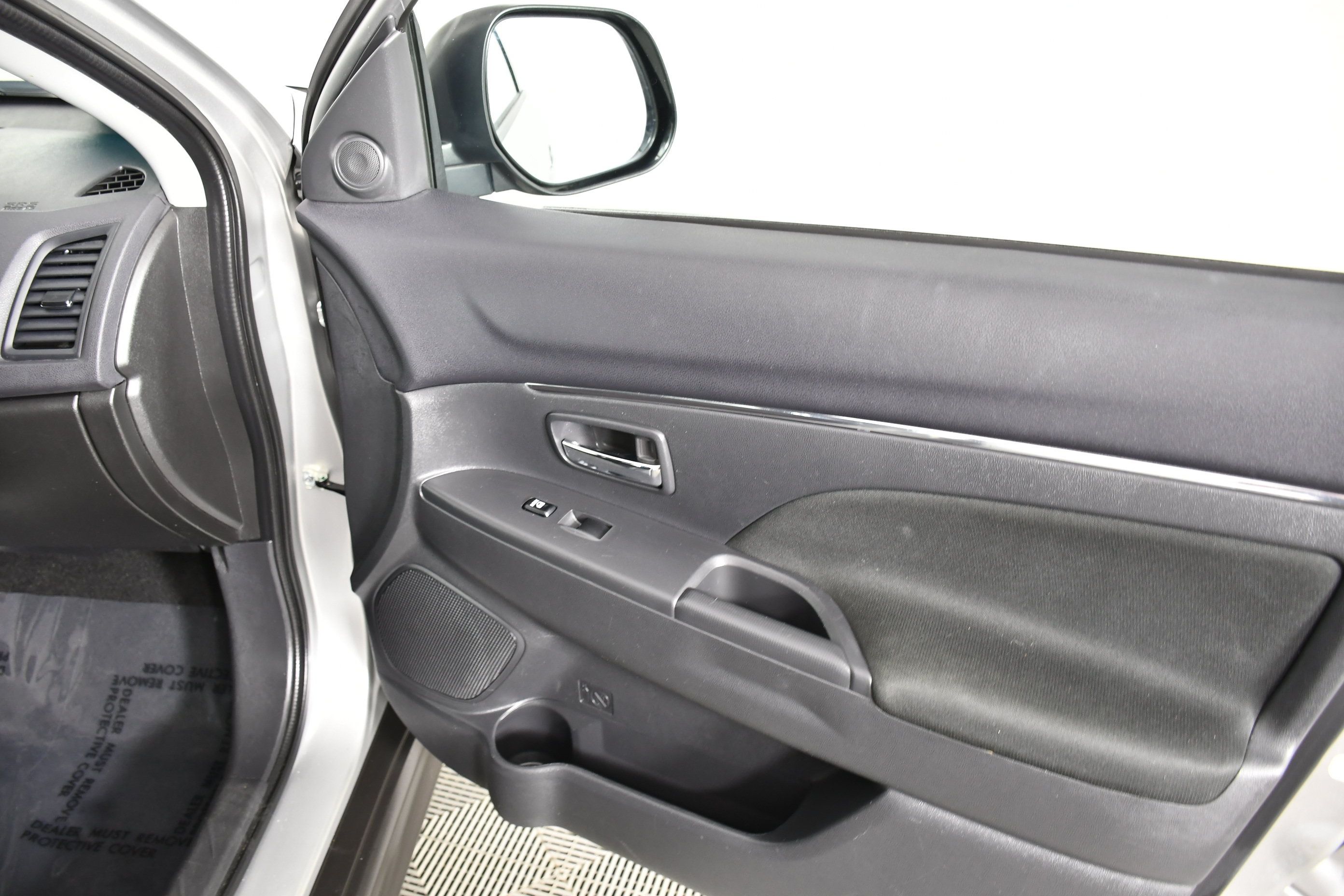 Used 2024 Mitsubishi Outlander Sport SE AWD/4WD image 37