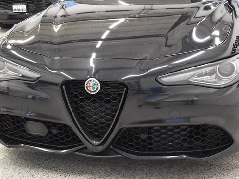 Used 2023 Alfa Romeo Giulia Sprint AWD/4WD image 14