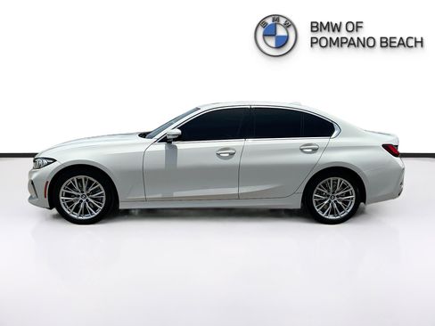 Used 2024 BMW 330i Sedan w/ Convenience Package RWD image 4