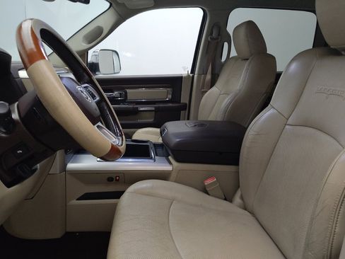 Used 2015 RAM 1500 Laramie w/ Convenience Group AWD/4WD image 17